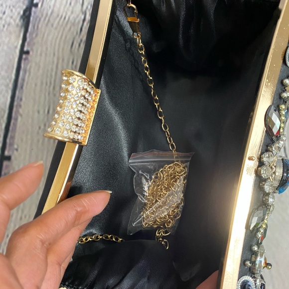 🆕 Black Beaded Clutch - Picture 5 of 10